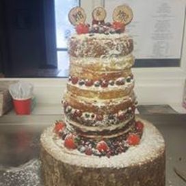naked wedding cake 